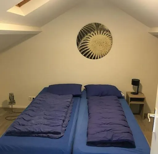 Adorable Two Bedroom C7 Next To Hotel. * Garderen